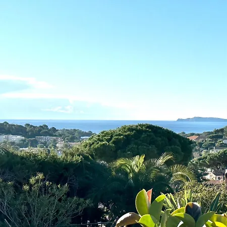 Mahjong Piscine Vue Clim 6 Adultes Et 2 Enfants Cavalaire-sur-Mer